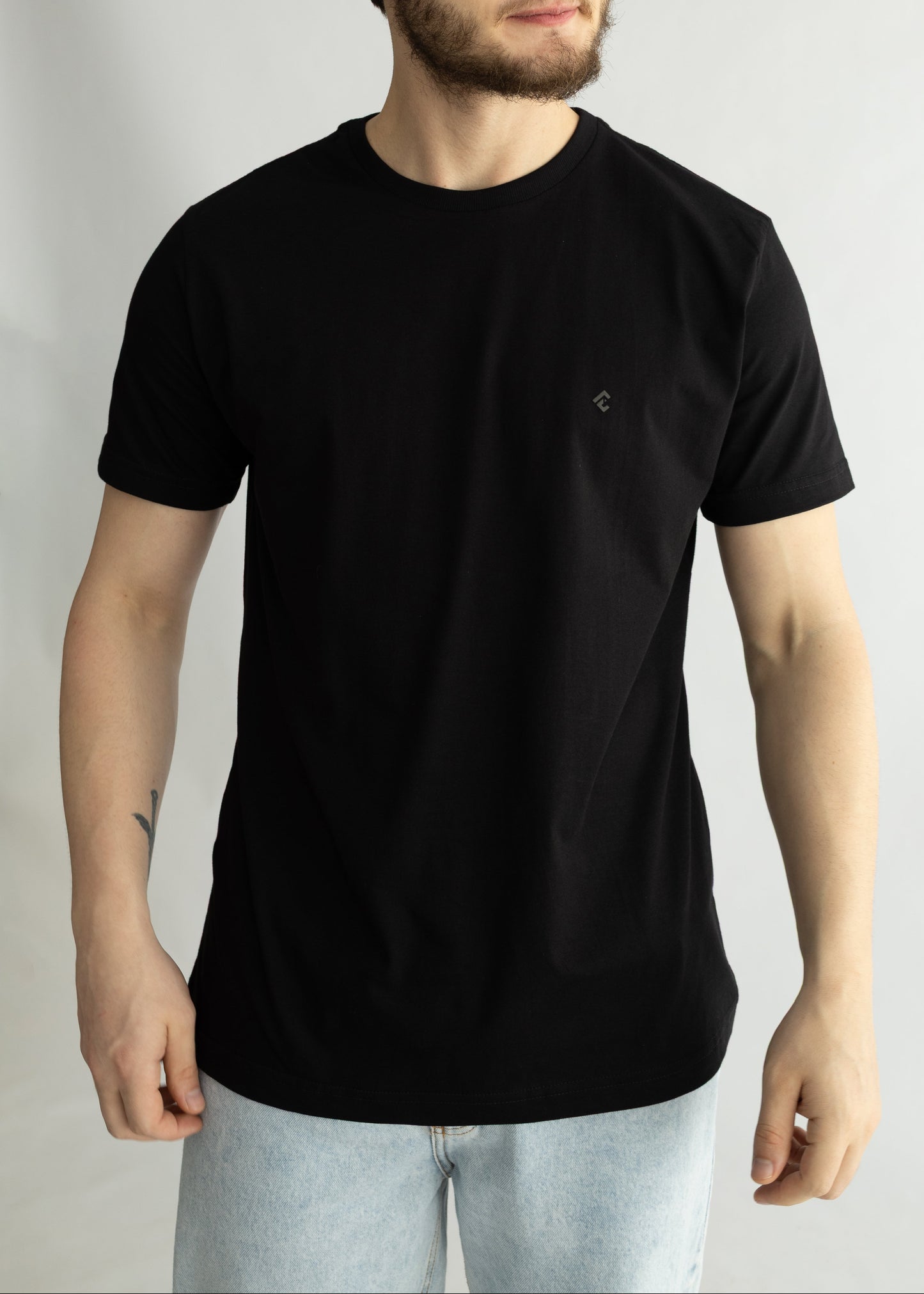 Camiseta Minimal CIEEVO Preto